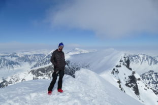 Martin am Gipfel. Im Hintergrund der Nordtoppen