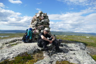 AED31299-9CF5-4B74-86EA-F193D8452340