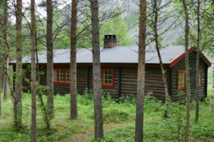 E0AAD494-9E9F-44FA-BD28-412B451546F3